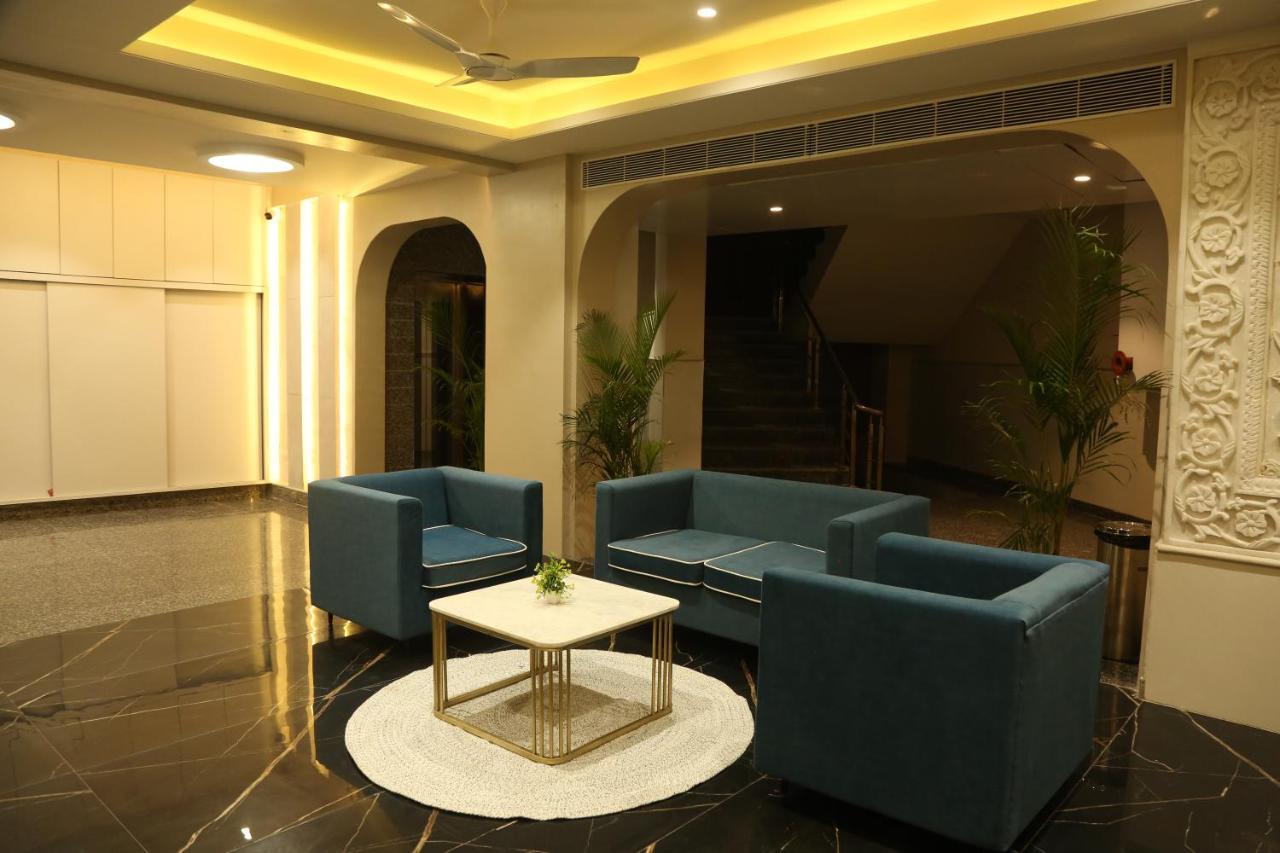 Hotel Westend Udaipur Exterior photo